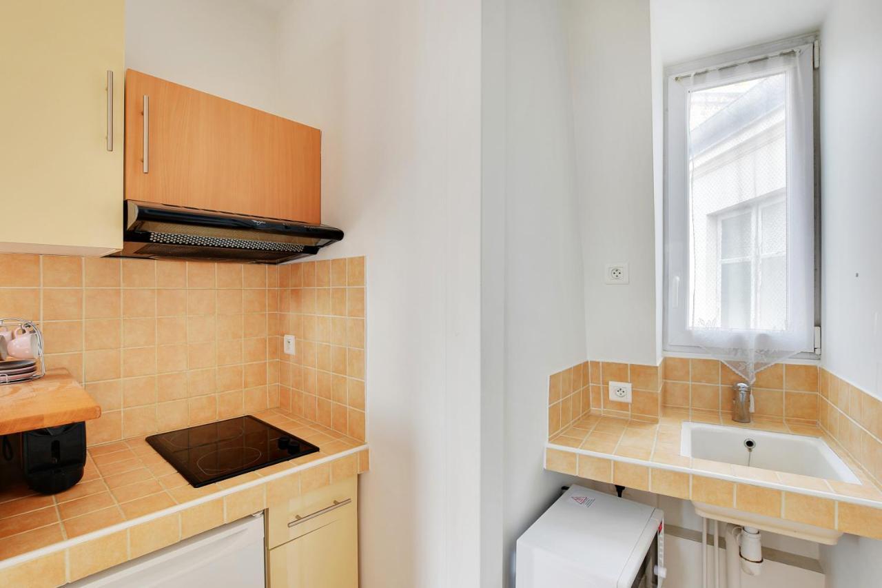Champs De Mars - Laos Apartment ปารีส ภายนอก รูปภาพ